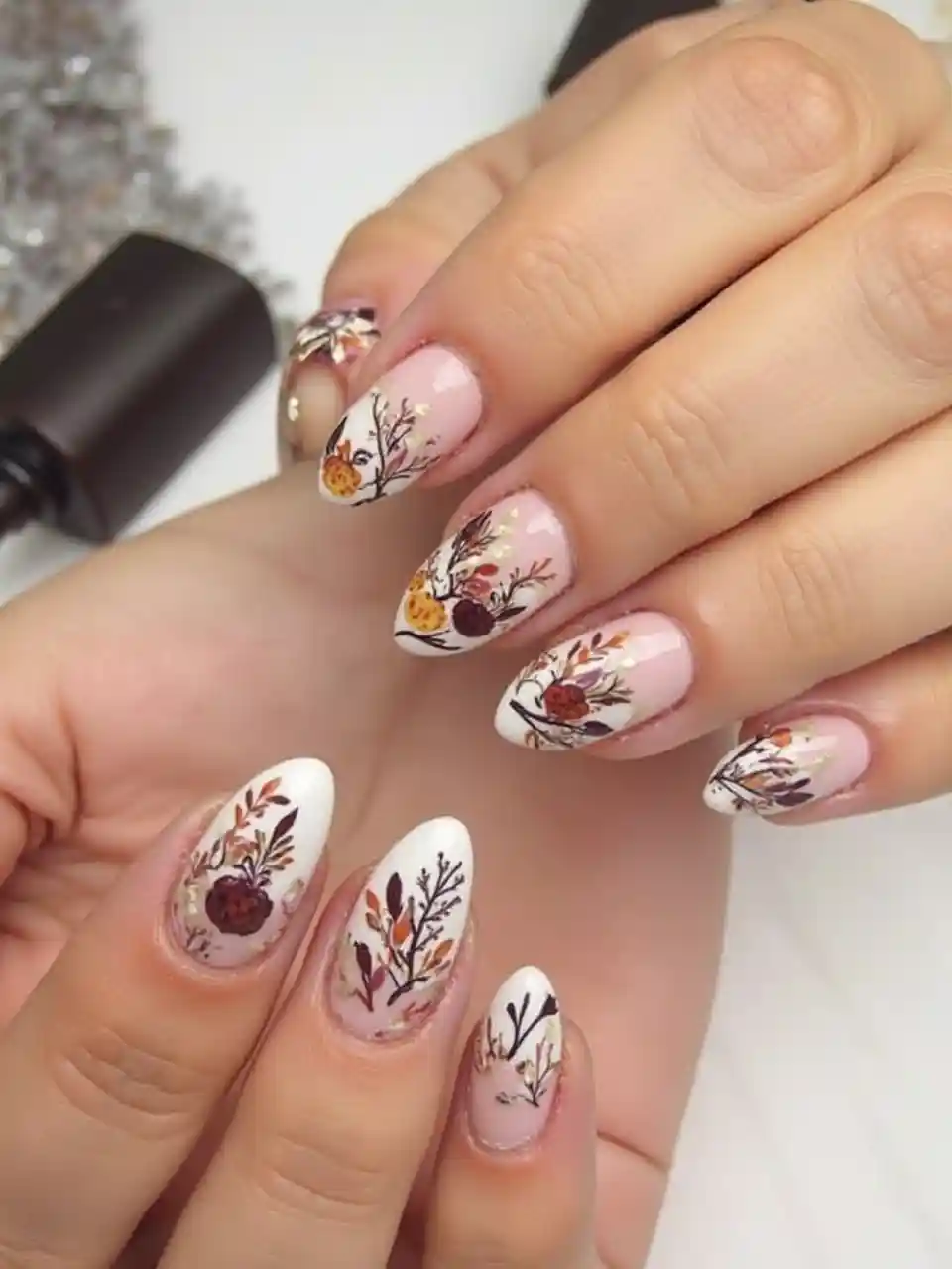 পতন নখ ডিজাইন