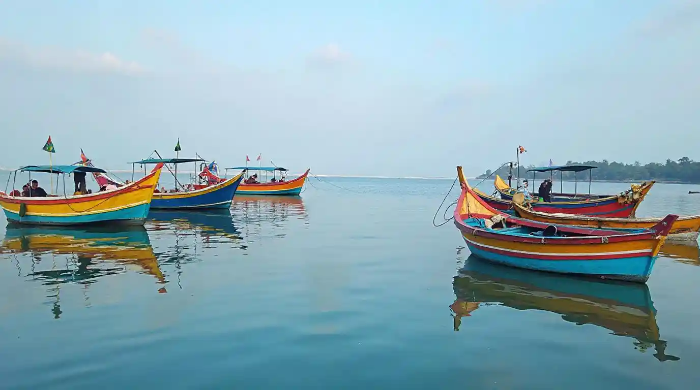 Colorful Boats Bay